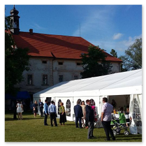 svatba venku